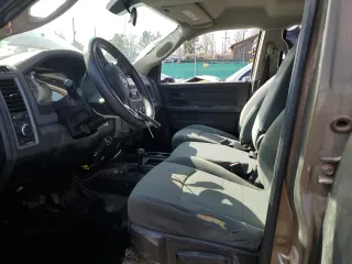 2013 Ram 2500 Tradesman z VIN 3C6TR5HT6DG579759, wystawiony jako Copart lot #51008765 z przebiegiem 56 540 mil mil oraz Szkoda całkowita • Salvage title. Historia ofert i sprzedaży dostępna na DreamBid. Obrazek 7.