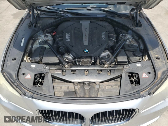 2012 BMW 7 Series 750i with VIN WBAKA8C50CDV99875, listed as a Copart auction lot 61663985 with 145,289 mi miles and Clean title. Bid and sale history available at DreamBid. Image 11.