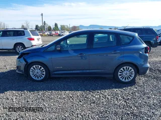 2018 Ford C-Max SE with VIN 1FADP5AU1JL105146, listed as a IAAI auction lot 41889132 with 45,054 mi miles. Bid and sale history available at carsss.com. Image 15.