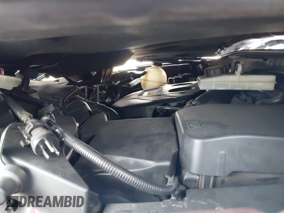 2018 Lincoln MKC Reserve with VIN 5LMTJ3DH8JUL23033, listed as a IAAI auction lot 41684781 with 47,905 mi miles and . Bid and sale history available at DreamBid. Image 10.
