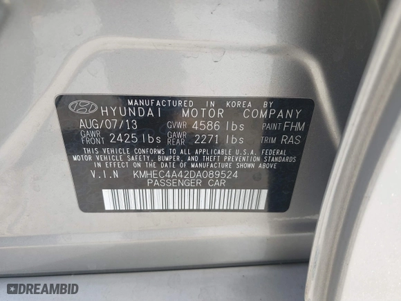 2013 Hyundai Sonata Hybrid with VIN KMHEC4A42DA089524, listed as a IAAI auction lot 41233221 with 114,636 mi miles. Bid and sale history available at carsss.com. Image 9.