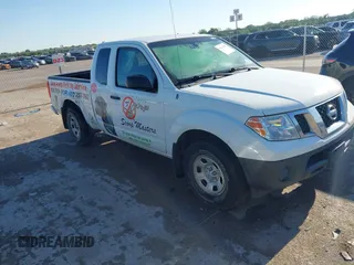 2018 Nissan Frontier S z VIN 1N6BD0CT2JN758605, wystawiony jako IAAI lot #42077888 z przebiegiem 139 370 mil mil oraz . Historia ofert i sprzedaży dostępna na DreamBid. Obrazek 1.