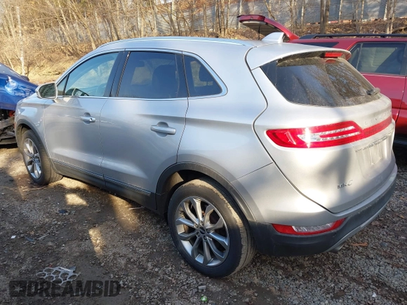 2019 Lincoln MKC Select with VIN 5LMCJ2D97KUL16479, listed as a IAAI auction lot 41789894 with 45,700 mi miles. Bid and sale history available at carsss.com. Image 3.