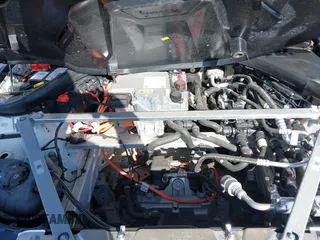 2023 BMW i4 eDrive40 z VIN WBY73AW08PFN72118, wystawiony jako IAAI lot #41849570 z przebiegiem 27 118 mil mil oraz . Historia ofert i sprzedaży dostępna na DreamBid. Obrazek 10.