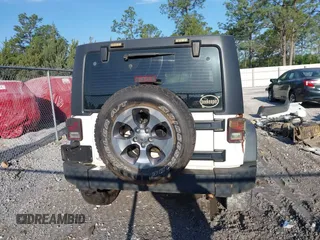 2013 Jeep Wrangler Unlimited Sport RHD with VIN 1C4BJWKG2DL642078, listed as a IAAI auction lot 42134649 with Not provided miles and . Bid and sale history available at DreamBid. Image 17.