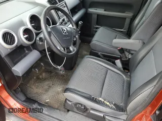 2004 Honda Element EX with VIN 5J6YH27674L004143, listed as a Copart auction lot 84601034 with 183,632 mi miles and Salvage Title. Bid and sale history available at DreamBid. Image 7.