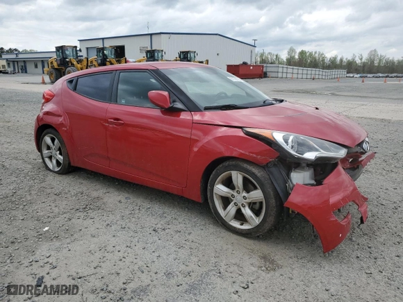 2015 Hyundai Veloster with VIN KMHTC6AD1FU243001, listed as a Copart auction lot 51136165 with 140,251 mi miles and Salvage Title. Bid and sale history available at carsss.com. Image 4.