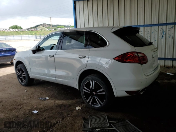 2014 Porsche Cayenne Turbo with VIN WP1AC2A28ELA80093, listed as a Copart auction lot 60819915 with 116,638 mi miles and Clean title. Bid and sale history available at DreamBid. Image 2.