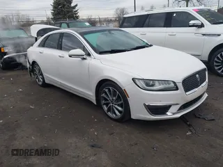 2017 Lincoln MKZ Reserve z VIN 3LN6L5FC3HR618078, wystawiony jako IAAI lot #41669442 z przebiegiem 95 008 mil mil oraz . Historia ofert i sprzedaży dostępna na DreamBid. Obrazek 1.