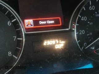 2015 Nissan Pathfinder SV with VIN 5N1AR2MN7FC697066, listed as a IAAI auction lot 39068545 with 230,971 mi miles and . Bid and sale history available at DreamBid. Image 7.