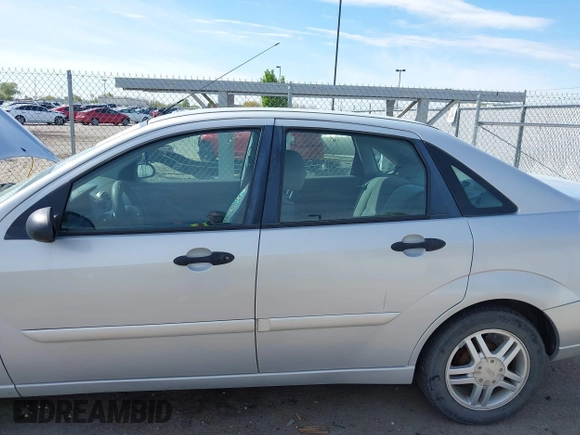 2003 Ford Focus SE with VIN 1FAFP34P93W204785, listed as a IAAI auction lot 42012026 with Not Provided miles and . Bid and sale history available at carsss.com. Image 6.