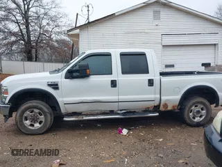 2010 Ford Super Duty F-250 SRW XL with VIN 1FTSW2B56AEA37604, listed as a IAAI auction lot 41234124 with 210,940 mi miles. Bid and sale history available at carsss.com. Image 15.