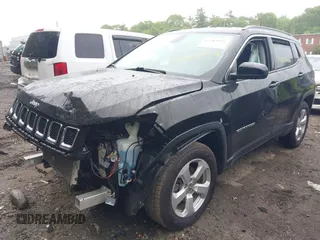 2021 Jeep Compass Latitude z VIN 3C4NJDBBXMT575577, wystawiony jako IAAI lot #42363945 z przebiegiem 32 341 mil mil oraz . Historia ofert i sprzedaży dostępna na DreamBid. Obrazek 17.