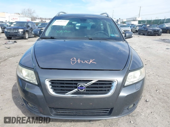 2008 Volvo V50 R-Design с VIN YV1MJ672X82396439, выставлен на аукционе IAAI как лот 41586200 с пробегом 110 267 миль миль и . История ставок и продаж доступна на DreamBid. Изображение 12.