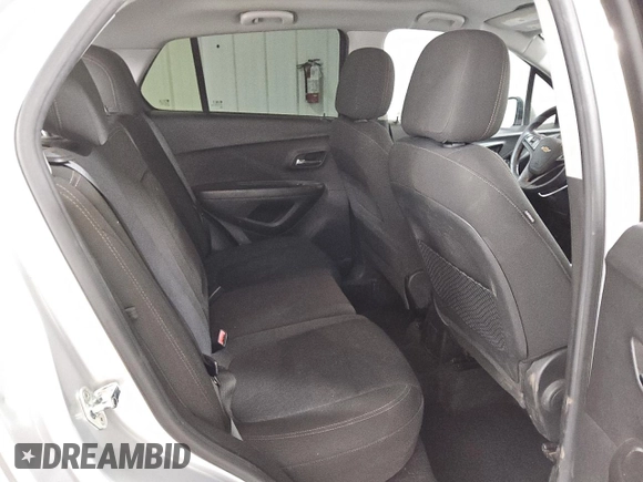 2020 Chevrolet Trax LS with VIN KL7CJKSB3LB027381, listed as a Copart auction lot 43822765 with 148,444 mi miles and Clean Title. Bid and sale history available at carsss.com. Image 10.