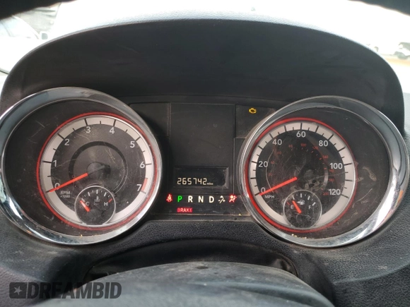 2018 Dodge Grand Caravan SE Plus with VIN 2C4RDGBG3JR206533, listed as a Copart auction lot 46845985 with 265,742 mi miles and Salvage Title. Bid and sale history available at DreamBid. Image 9.