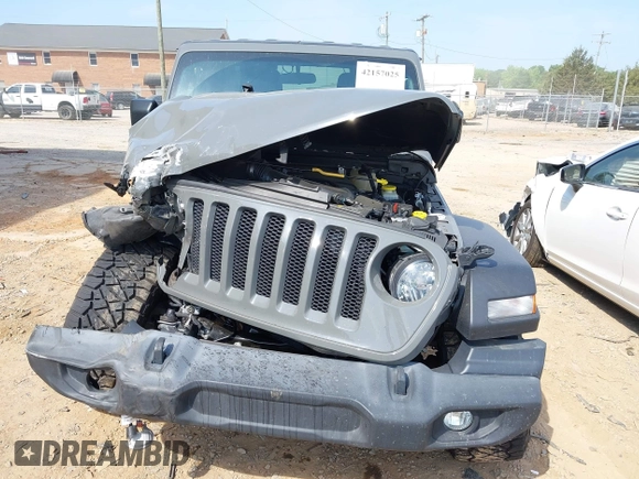 2019 Jeep Wrangler Unlimited Sport S with VIN 1C4HJXDG3KW662946, listed as a IAAI auction lot 42157025 with 26,096 mi miles and . Bid and sale history available at DreamBid. Image 6.