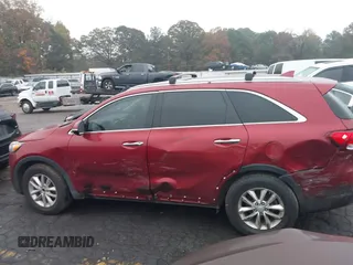 2017 Kia Sorento LX with VIN 5XYPG4A35HG215342, listed as a IAAI auction lot 40875287 with 118,146 mi miles. Bid and sale history available at carsss.com. Image 14.