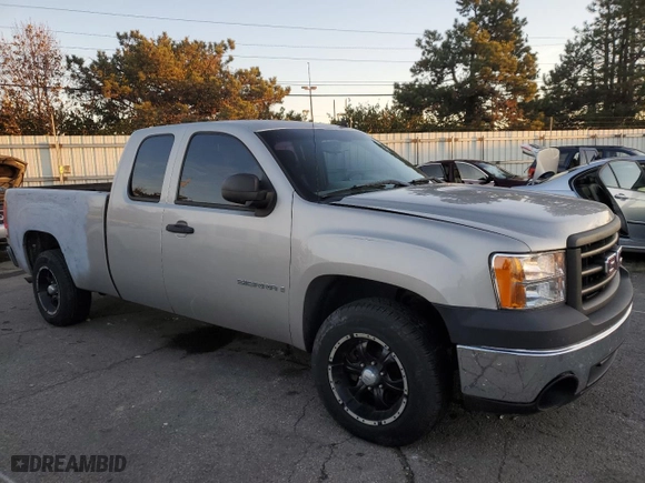 2007 GMC Sierra 1500 SLE1 with VIN 2GTEC19C871668854, listed as a Copart auction lot 83642134 with 212,111 mi miles and Salvage Title. Bid and sale history available at carsss.com. Image 4.