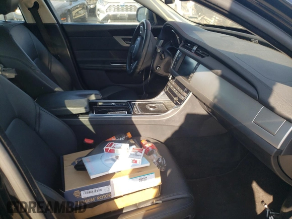 2016 Jaguar XF 35t Premium with VIN SAJBD4BV5GCY09744, listed as a Copart auction lot 58429592 with 0 mi miles. Bid and sale history available at carsss.com. Image 5.