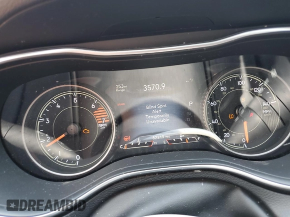 2019 Jeep Cherokee Limited с VIN 1C4PJLDB3KD381282, выставлен на аукционе Copart как лот 54244145 с пробегом 82 319 миль миль и Списание • Salvage title. История ставок и продаж доступна на DreamBid. Изображение 9.
