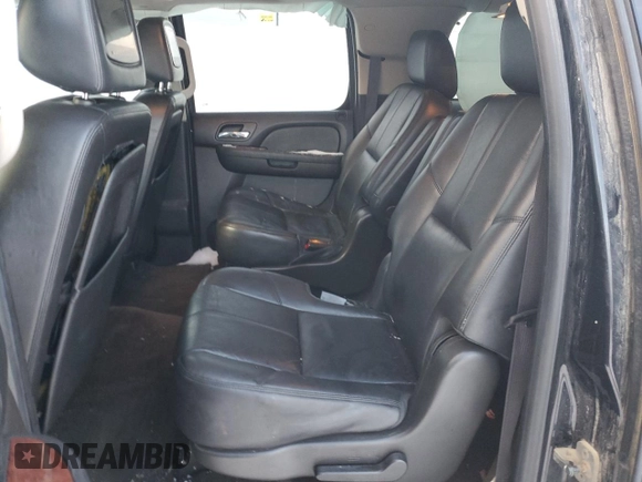 2014 GMC Yukon XL SLT z VIN 1GKS2KE70ER213669, wystawiony jako Copart lot #88631595 z przebiegiem 185 525 mil mil oraz Czysty tytuł • Clean title. Historia ofert i sprzedaży dostępna na DreamBid. Obrazek 11.