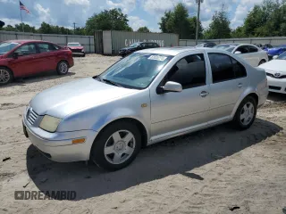 2000 Volkswagen Jetta GLS с VIN 3VWSC29M2YM046095, выставлен на аукционе Copart как лот 61834274 с пробегом 235 595 миль миль и Списание • Salvage title. История ставок и продаж доступна на DreamBid. Изображение 1.