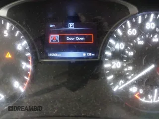 2017 Nissan Altima SL z VIN 1N4AL3AP7HC492566, wystawiony jako IAAI lot #42193702 z przebiegiem 165 566 mil mil oraz . Historia ofert i sprzedaży dostępna na DreamBid. Obrazek 15.