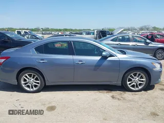 2011 Nissan Maxima SV z VIN 1N4AA5AP8BC832140, wystawiony jako IAAI lot #42014463 z przebiegiem 119 059 mil mil oraz . Historia ofert i sprzedaży dostępna na DreamBid. Obrazek 13.