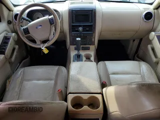 2006 Ford Explorer Limited z VIN 1FMEU65826ZA04224, wystawiony jako Copart lot #82591404 z przebiegiem 132 399 mil mil oraz Szkoda całkowita • Salvage title. Historia ofert i sprzedaży dostępna na DreamBid. Obrazek 8.