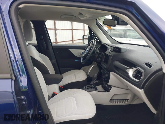 2020 Jeep Renegade Latitude with VIN ZACNJBBB0LPL70356, listed as a IAAI auction lot 41101892 with 1 mi miles. Bid and sale history available at carsss.com. Image 5.