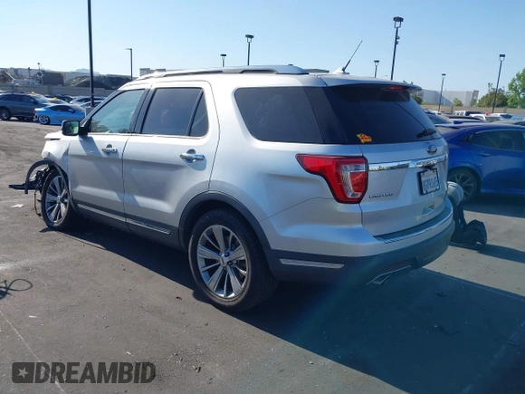 2018 Ford Explorer Limited z VIN 1FM5K7F85JGB10889, wystawiony jako IAAI lot #42367620 z przebiegiem 101 673 mil mil oraz . Historia ofert i sprzedaży dostępna na DreamBid. Obrazek 3.