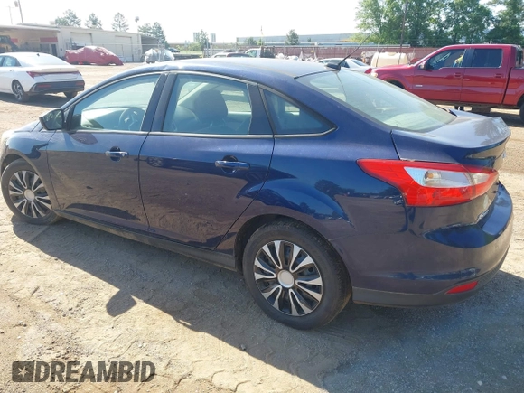 2012 Ford Focus SE with VIN 1FAHP3F27CL156621, listed as a IAAI auction lot 42092635 with 169,366 mi miles. Bid and sale history available at carsss.com. Image 3.