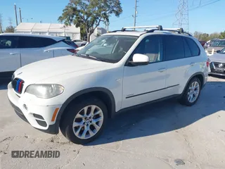 2012 BMW X5 35i z VIN 5UXZV4C58CL753901, wystawiony jako IAAI lot #41341933 z przebiegiem 140 285 mil mil oraz . Historia ofert i sprzedaży dostępna na DreamBid. Obrazek 2.