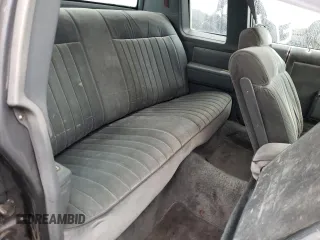 1985 Oldsmobile 88 z VIN 1G3BN37Y4FY310105, wystawiony jako Copart lot #81646554 z przebiegiem 102 029 mil mil oraz Czysty tytuł • Clean title. Historia ofert i sprzedaży dostępna na DreamBid. Obrazek 10.