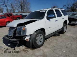 2013 GMC Yukon SLT with VIN 1GKS2CE04DR339542, listed as a Copart auction lot 48569335 with 211,132 mi miles and Salvage Title. Bid and sale history available at carsss.com. Image 1.
