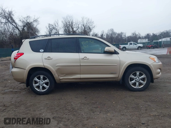 2009 Toyota RAV4 Ltd with VIN 2T3BK31V39W008861, listed as a IAAI auction lot 41690921 with 198,510 mi miles. Bid and sale history available at carsss.com. Image 13.