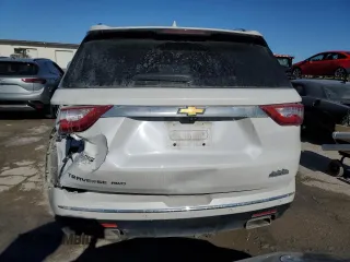 2019 Chevrolet Traverse RS with VIN 1GNEVJKW9KJ115697, listed as a Copart auction lot 42211305 with 44,718 mi miles and Salvage Title. Bid and sale history available at carsss.com. Image 6.