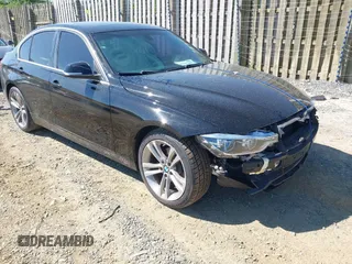 2017 BMW 3 Series 330i z VIN WBA8B9G54HNU09780, wystawiony jako IAAI lot #42287689 z przebiegiem 98 181 mil mil oraz . Historia ofert i sprzedaży dostępna na DreamBid. Obrazek 1.