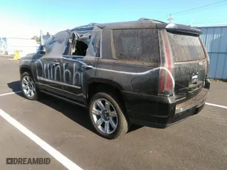 2016 Cadillac Escalade Premium Collection with VIN 1GYS4CKJXGR329051, listed as a IAAI auction lot 39978863 with 1 mi miles. Bid and sale history available at carsss.com. Image 3.