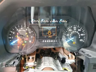 2019 Ford F-150 XL z VIN 1FTMF1CB7KKC65587, wystawiony jako Copart lot #68367244 z przebiegiem Nie podano mil oraz Szkoda całkowita • Salvage title. Historia ofert i sprzedaży dostępna na DreamBid. Obrazek 9.