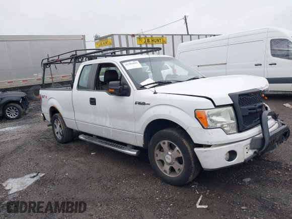 2010 Ford F-150 XL z VIN 1FTEX1CW4AFC14348, wystawiony jako IAAI lot #42381042 z przebiegiem Nie podano mil oraz . Historia ofert i sprzedaży dostępna na DreamBid. Obrazek 1.