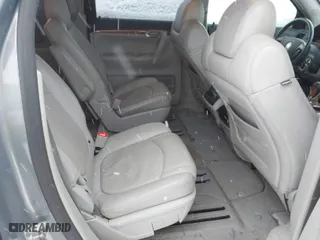 2007 Saturn Outlook XR with VIN 5GZER33717J173535, listed as a IAAI auction lot 41282494 with 122,987 mi miles. Bid and sale history available at carsss.com. Image 8.