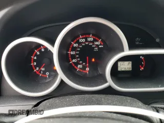 2010 Toyota Matrix S z VIN 2T1LE4EE9AC017087, wystawiony jako Copart lot #53549035 z przebiegiem 127 598 mil mil oraz Nie do naprawy • Non repairable. Historia ofert i sprzedaży dostępna na DreamBid. Obrazek 9.