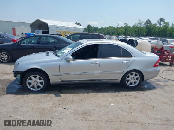2002 Mercedes-Benz C with VIN WDBRF61J92E004472, listed as a IAAI auction lot 42144326 with 125,847 mi miles. Bid and sale history available at carsss.com. Image 15.