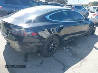 2019 Tesla Model S 75D с VIN 5YJSA1E22KF305722, выставлен на аукционе IAAI как лот 41765921 с пробегом 35 361 миль миль и . История ставок и продаж доступна на DreamBid. Изображение 4.