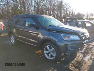 2016 Ford Explorer XLT with VIN 1FM5K8D81GGB38383, listed as a IAAI auction lot 41208566 with 42,752 mi miles and . Bid and sale history available at carsss.com. Image 1.
