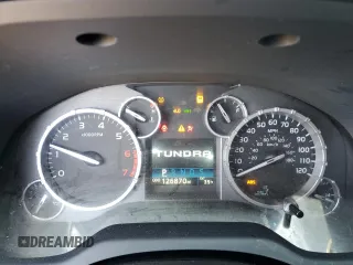 2015 Toyota Tundra Platinum z VIN 5TFAW5F11FX441961, wystawiony jako Copart lot #52326755 z przebiegiem 126 870 mil mil oraz Szkoda całkowita • Salvage title. Historia ofert i sprzedaży dostępna na DreamBid. Obrazek 9.