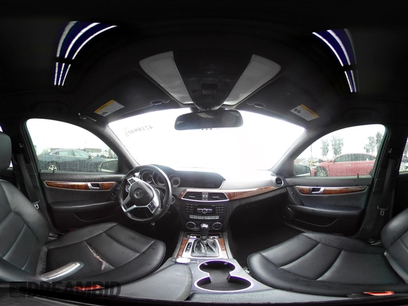 2014 Mercedes-Benz C 250 Sport с VIN WDDGF4HBXEG253583, выставлен на аукционе IAAI как лот 42189407 с пробегом 134 896 миль миль и . История ставок и продаж доступна на DreamBid. Изображение 19.