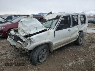 2001 Isuzu Trooper S with VIN JACDJ58X817J18687, listed as a Copart auction lot 45499675 with Not Provided miles and Salvage Title. Bid and sale history available at DreamBid. Image 1.